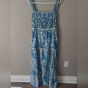 Joie maxi dress. Floral print. White + blue. Size 6 NWT Euro Summer Vibes
